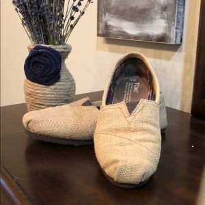 Toms burlap flats